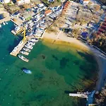 بيت للعطل Nice Home In Malinska مالينسكا