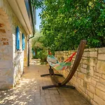 Nice Home In Malinska بيت للعطل
