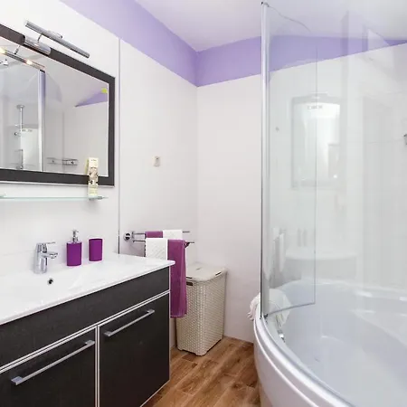 Stunning Home In Malinska With Wifi