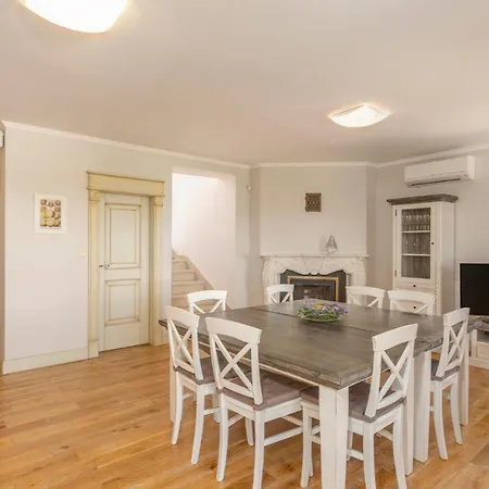 Holiday home Stunning Home In Malinska With Wifi