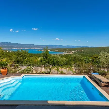 Holiday home Stunning Home In Malinska With Wifi Malinska