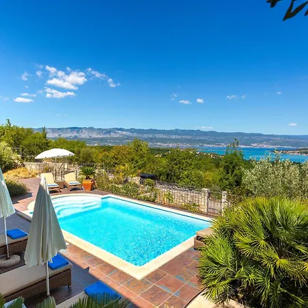 Stunning Home In Malinska With Wifi Holiday home *